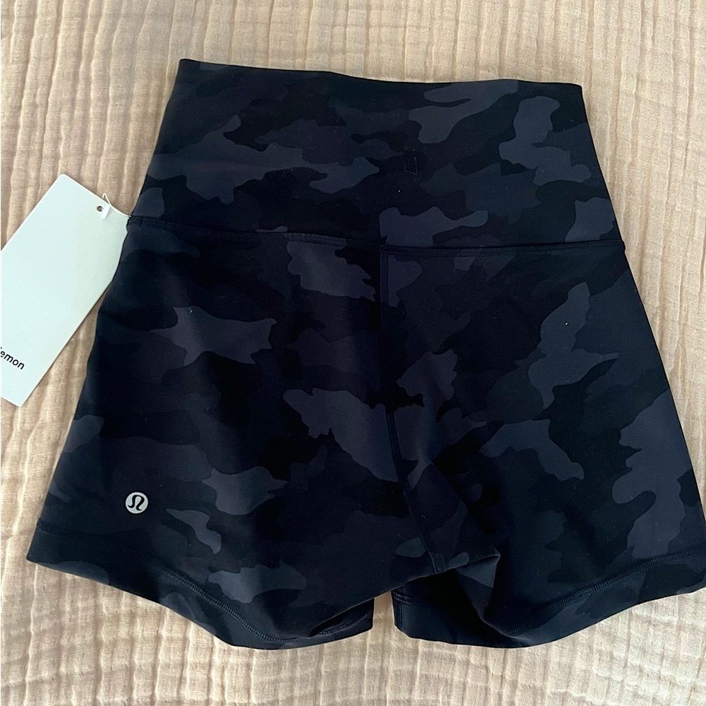 Lululemon Wunder Train HR Short 4in contour fit